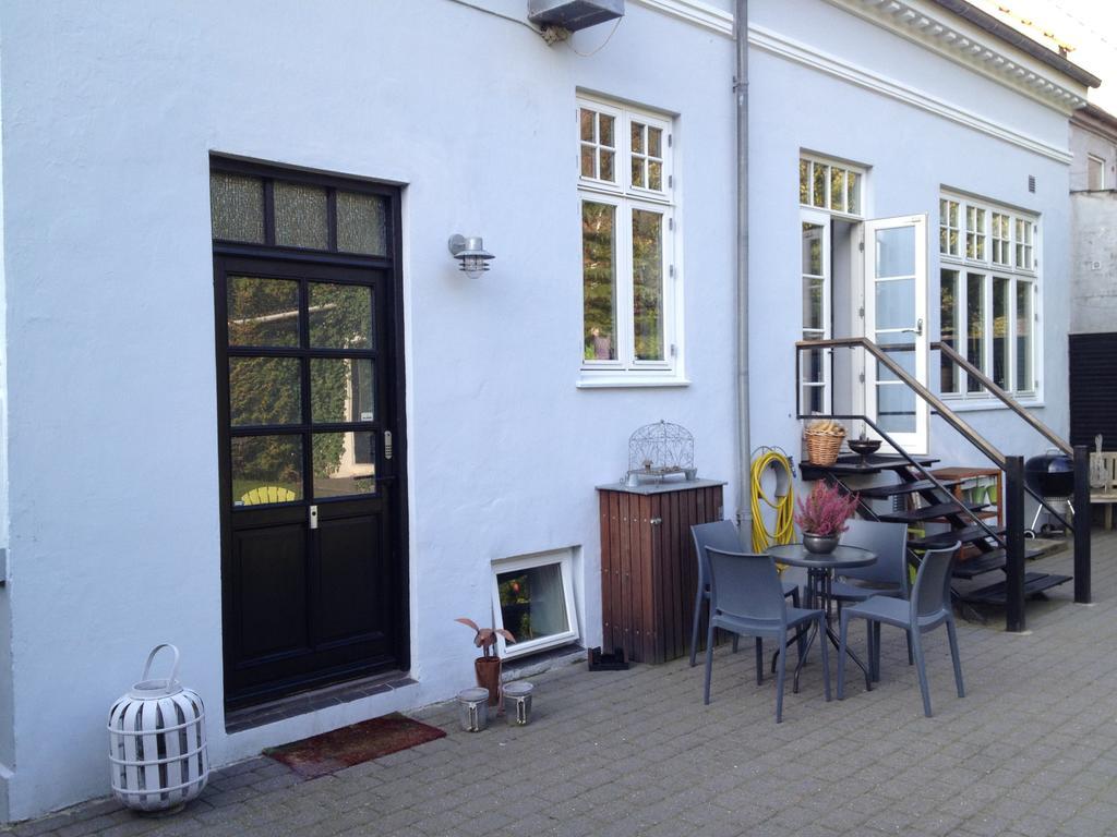 Sweethome Guesthouse เอสบีเยร์ ภายนอก รูปภาพ