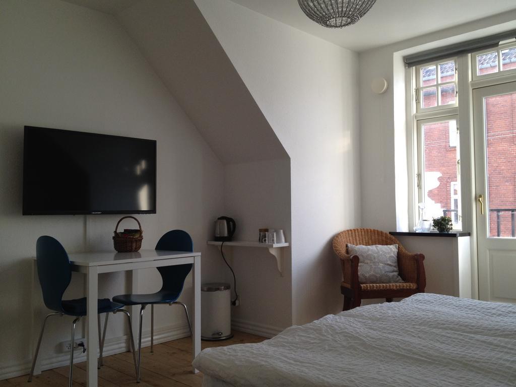 Sweethome Guesthouse เอสบีเยร์ ภายนอก รูปภาพ