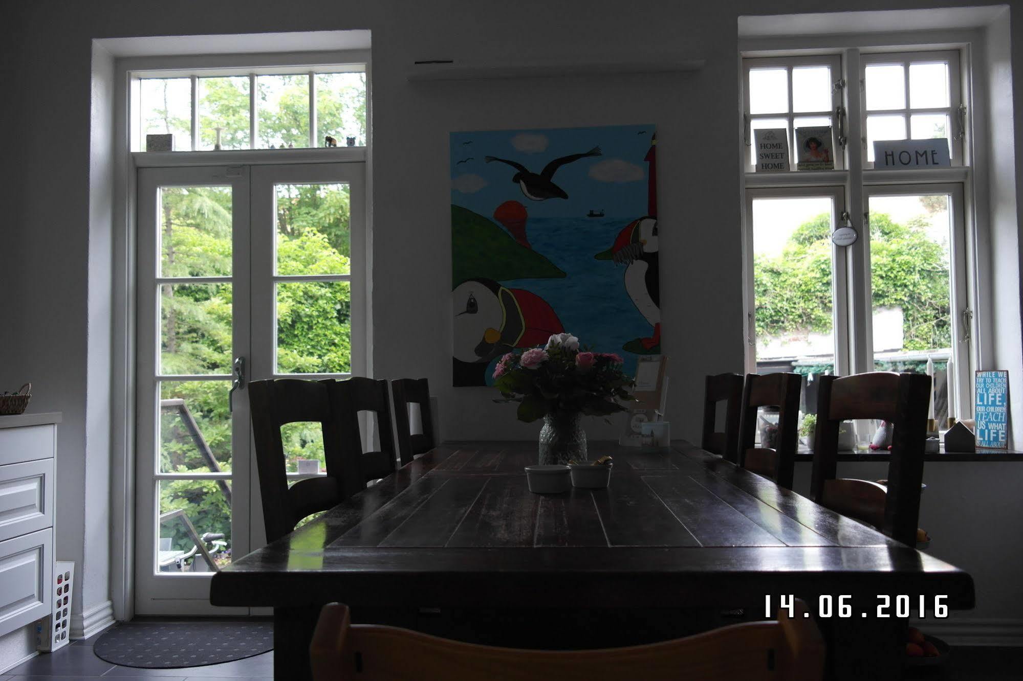 Sweethome Guesthouse เอสบีเยร์ ภายนอก รูปภาพ