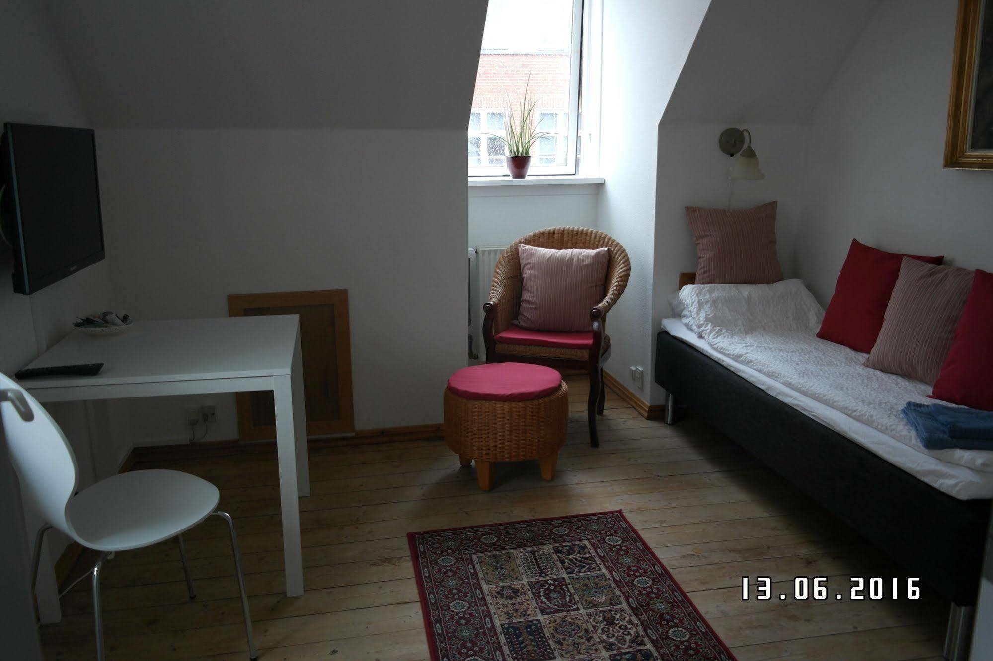 Sweethome Guesthouse เอสบีเยร์ ภายนอก รูปภาพ