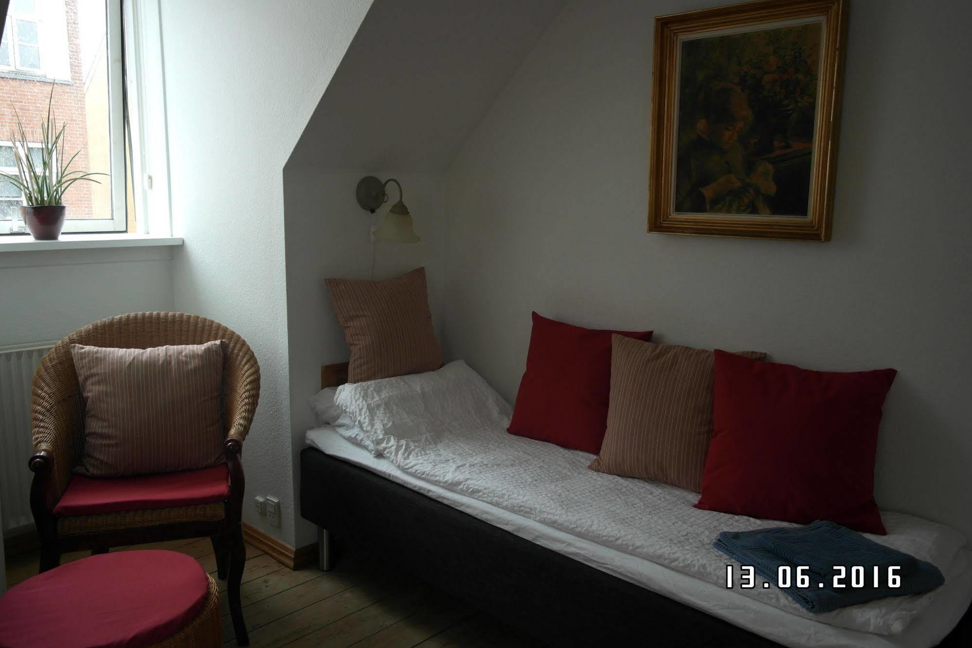 Sweethome Guesthouse เอสบีเยร์ ภายนอก รูปภาพ