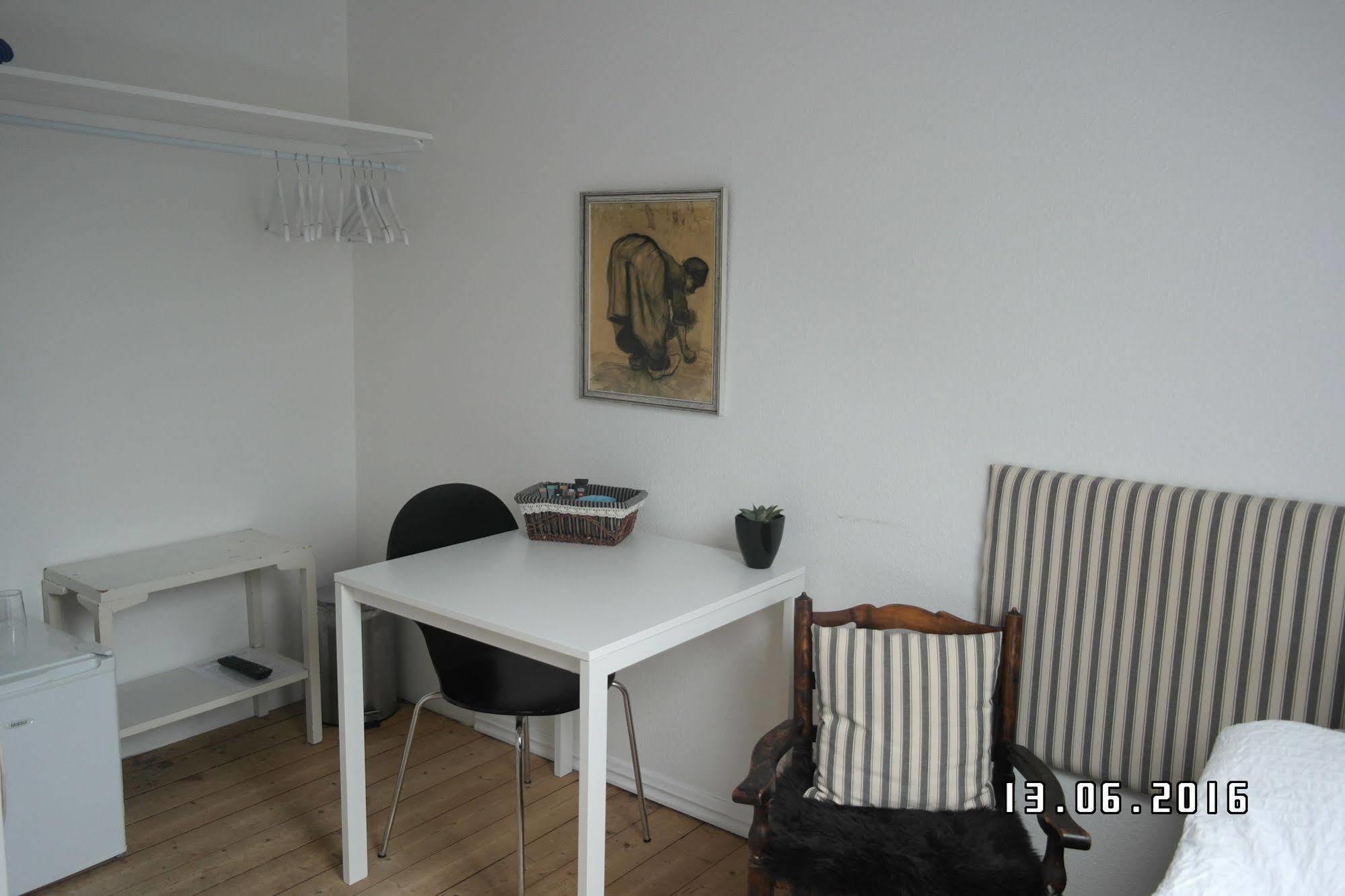 Sweethome Guesthouse เอสบีเยร์ ภายนอก รูปภาพ