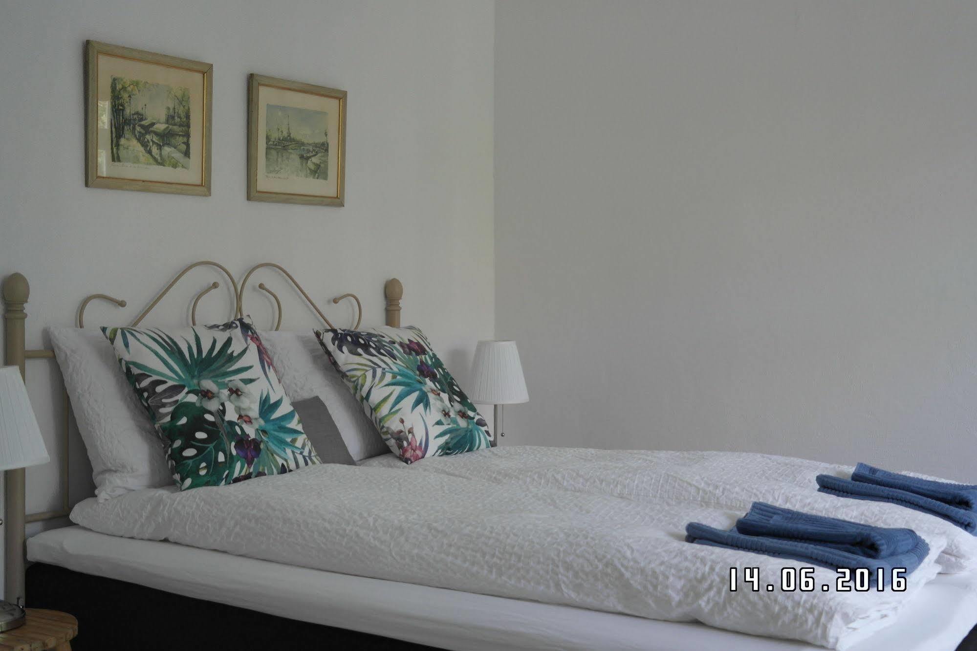 Sweethome Guesthouse เอสบีเยร์ ภายนอก รูปภาพ