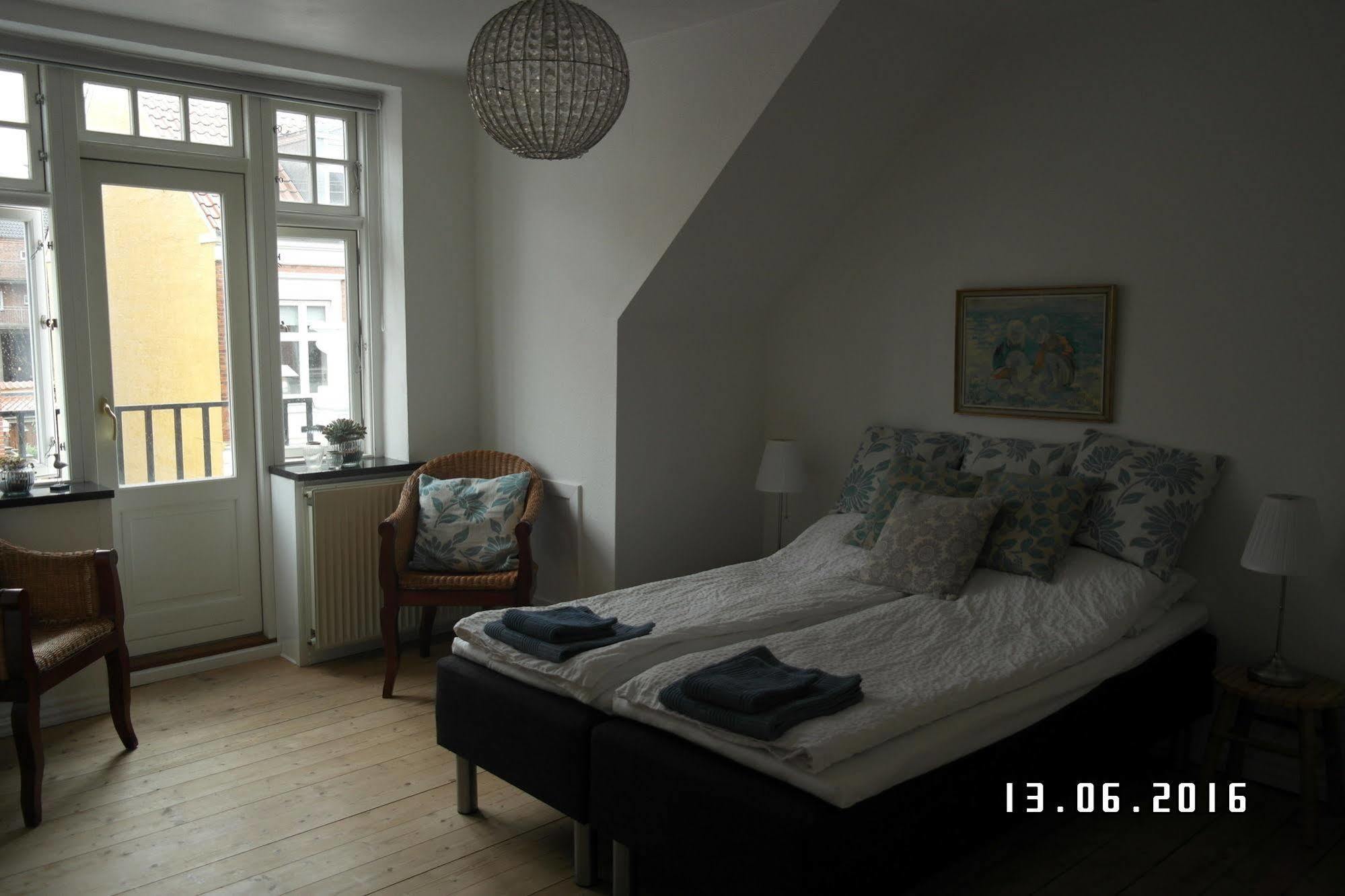 Sweethome Guesthouse เอสบีเยร์ ภายนอก รูปภาพ